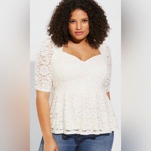 TOP - Women's Torrid Pristine White Stretch Lace Cinched Elbow Peplum Top. Sz 00